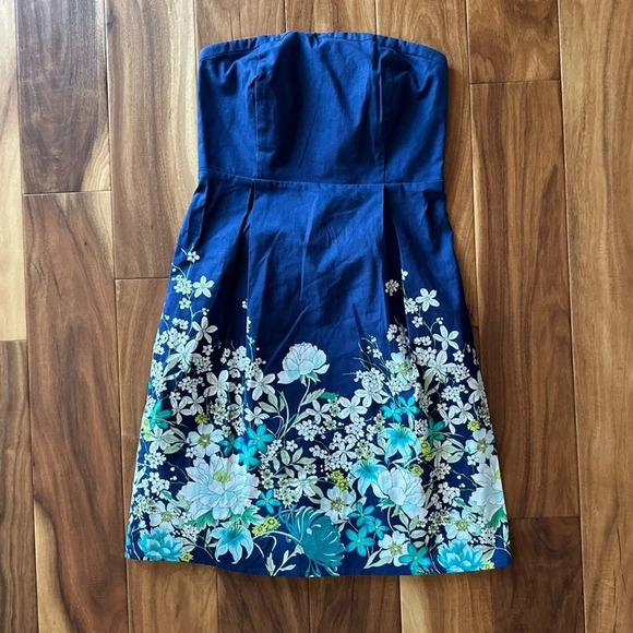 Old Navy Floral Strapless Dress size 4 - Picture 2 of 7